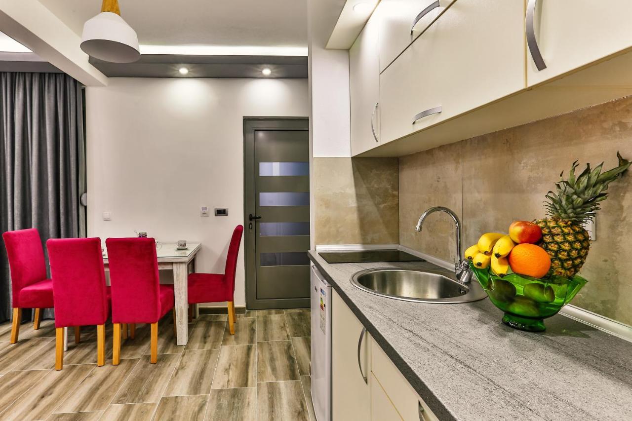 De Lux Apartments Luka Бар Екстериор снимка
