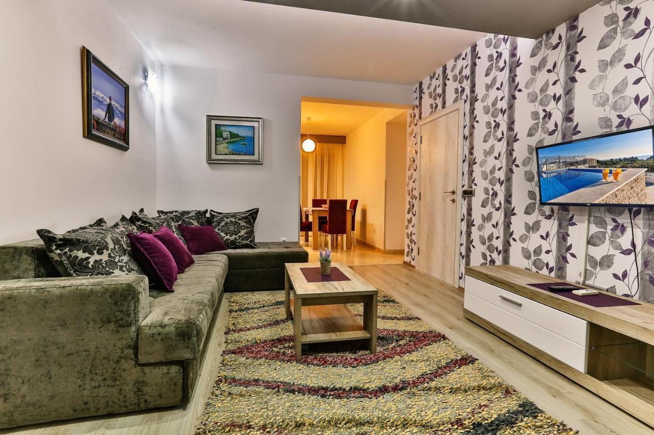 De Lux Apartments Luka Бар Екстериор снимка