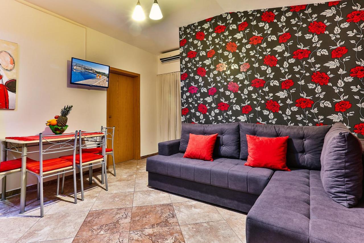De Lux Apartments Luka Бар Екстериор снимка