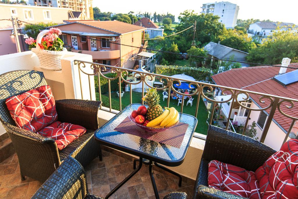De Lux Apartments Luka Бар Екстериор снимка